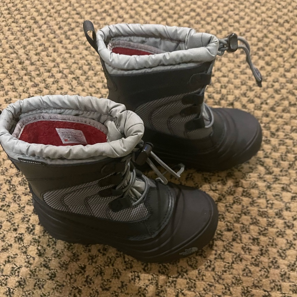 Kids North Face snow boots